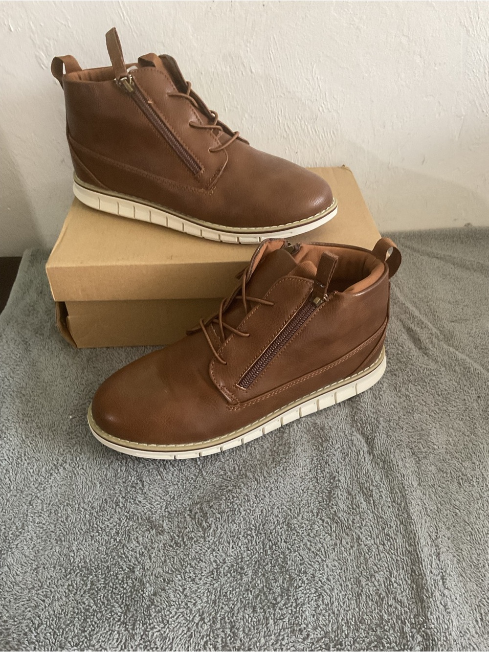 Steve Madden Brown Leather Zip & Lace Chukka Boots